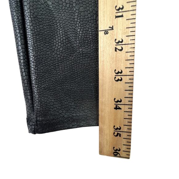 Spanx Snake Skin Faux Leather Legging Black Size S Mid Rise Skinny Leg Stretch - Picture 10 of 11